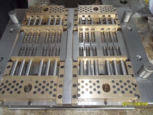 24-cavity Round Dripper Mould with SemiHot Runner