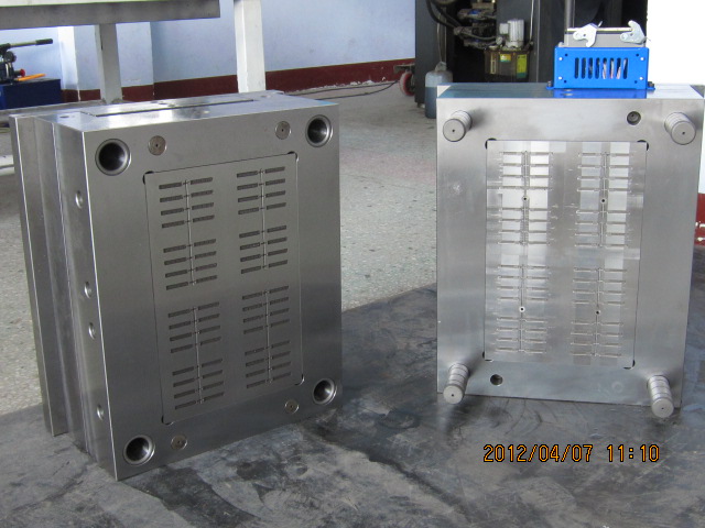 64-cavity Flat Dripper Mould with Semi-hot Runner